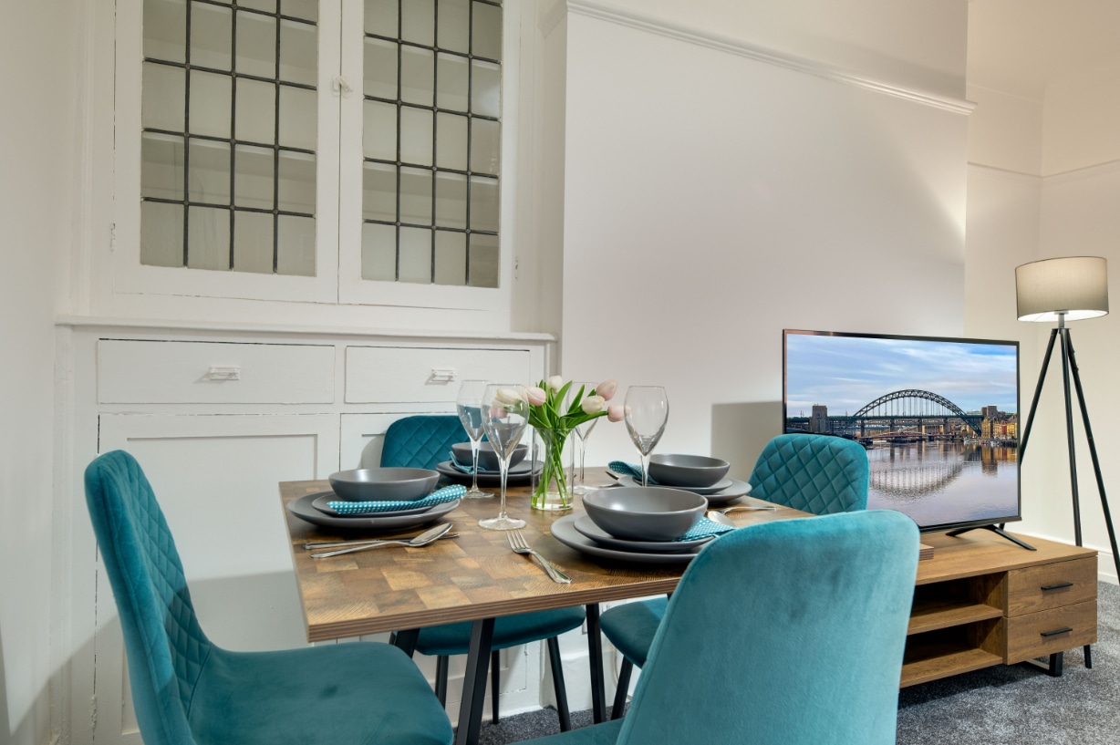 Brandon Grove - dining area with comfortable seating for four