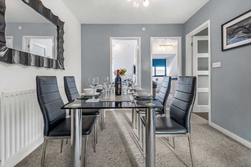 Sandyford Apartment - dining area
