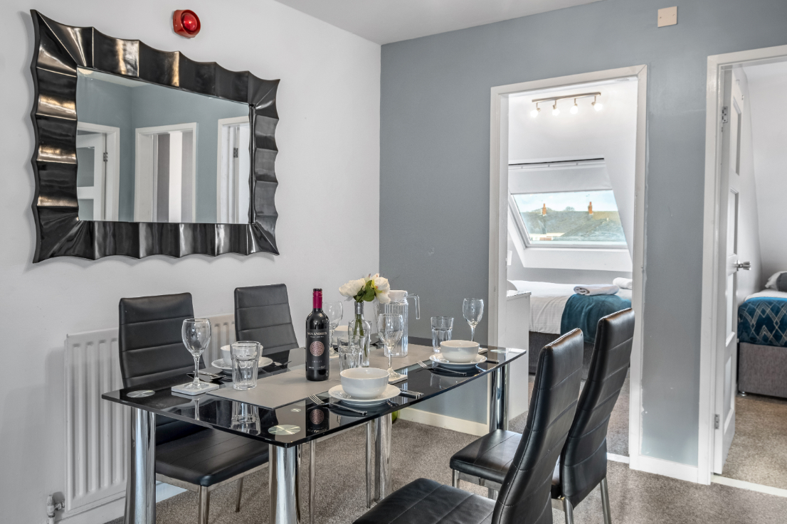 Sandyford Apartment - dining table perfect for relaxing with family and friends